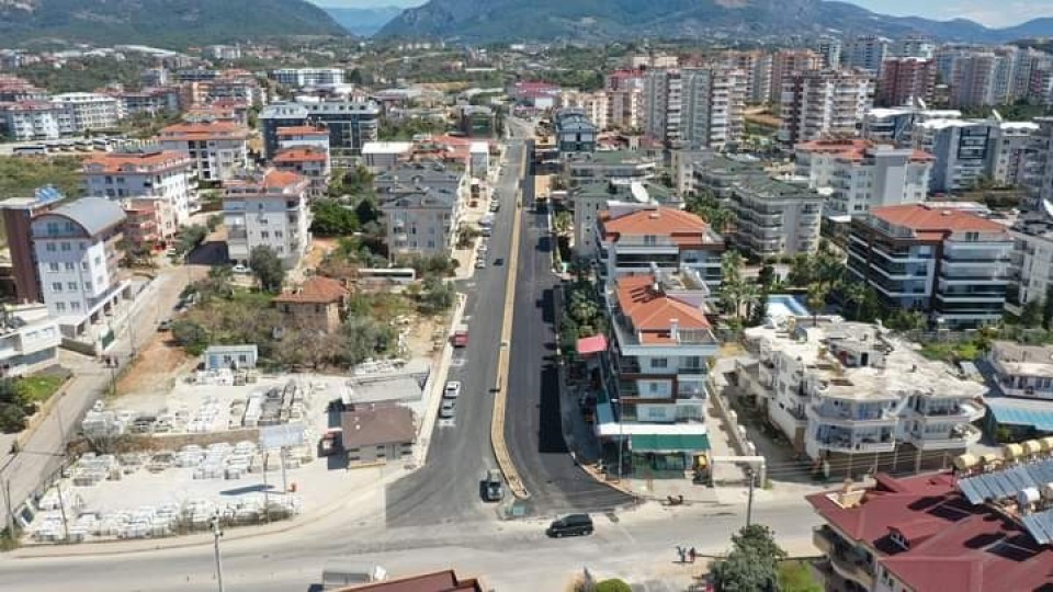 Oba'da 5 Katlı 4.500 m2 2 Bloklu Komple Kiralık İşyeri